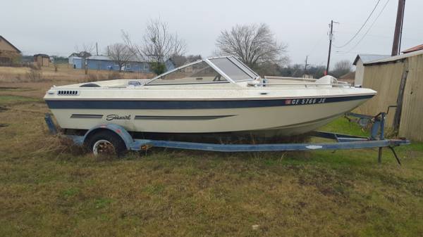 Free Boat and trailer needs tire