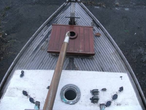 wood sailboat foredeck