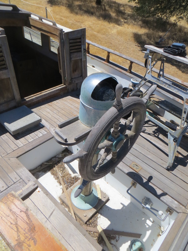 Formosa 41 Ketch cockpit