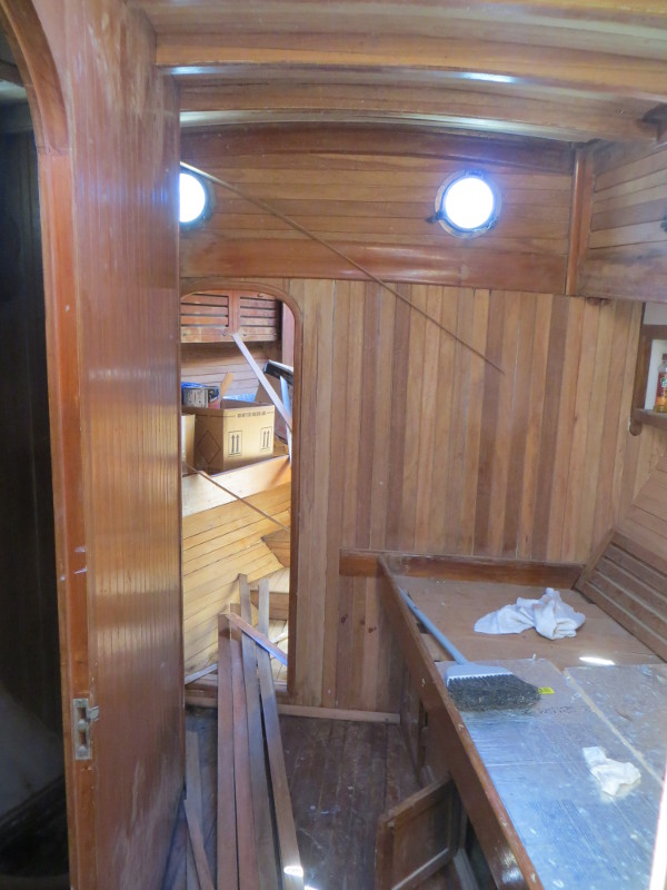 Formosa 41 Ketch interior