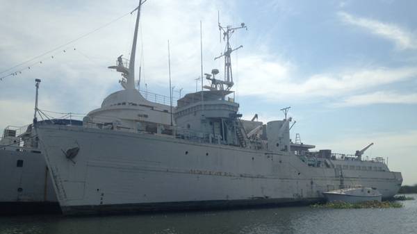 Naval Minesweeper Ship. Will donate to 501c3