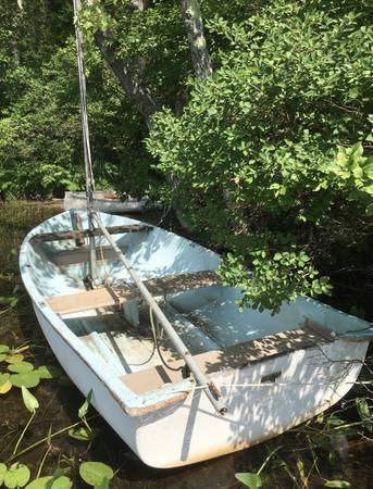 Fiberglass boat from the late 1950s