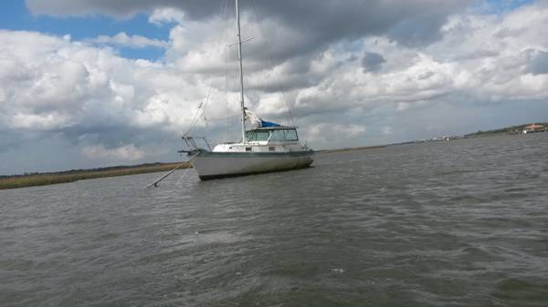 Rare Watkins 27' Pilothouse Sailboat