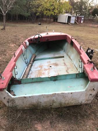 Old red boat hull project