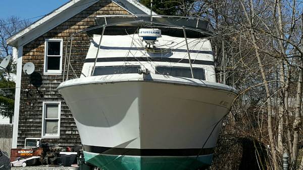 77 trojan 30 foot boat