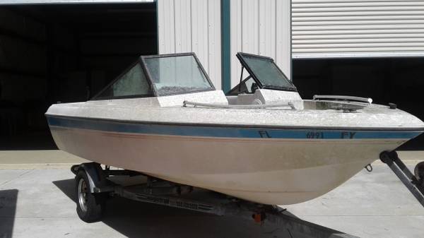 1988 sunmate 16 ft Side View