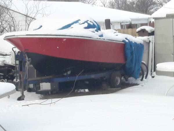 1982 boat and trailer
