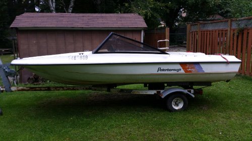 15 foot runabout powerboat port side view