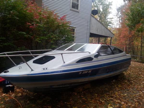 sideview free boat powerboat