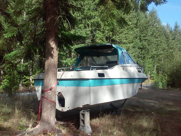 21ft reniall cabin cruiser fix up