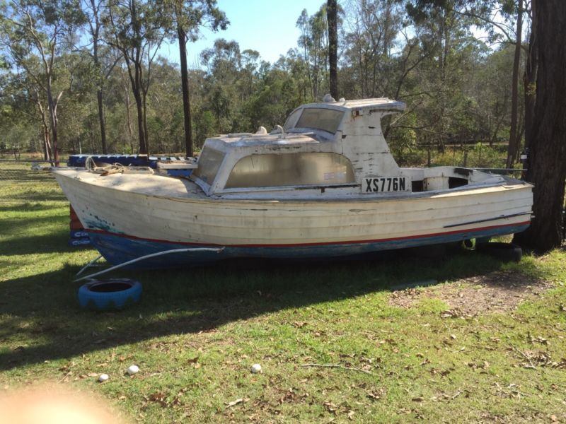 20ft Kestrel Boat FREE