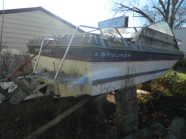 1986 bayliner stern