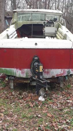 free 18' day boat with engine