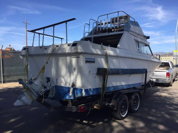 Big free boat - needs some work 