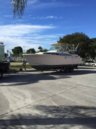28 ft free chriscraft sportcruiser