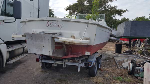 Free Boat Hull in South Florida