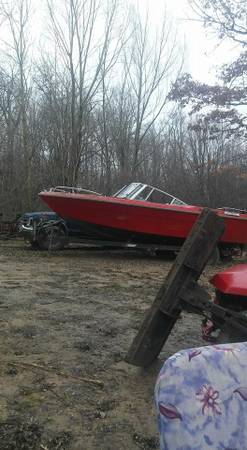Free Red boat