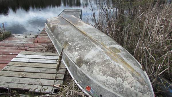 Free 14 fiberglass row boat