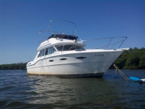 SeaRay 30 foot available 