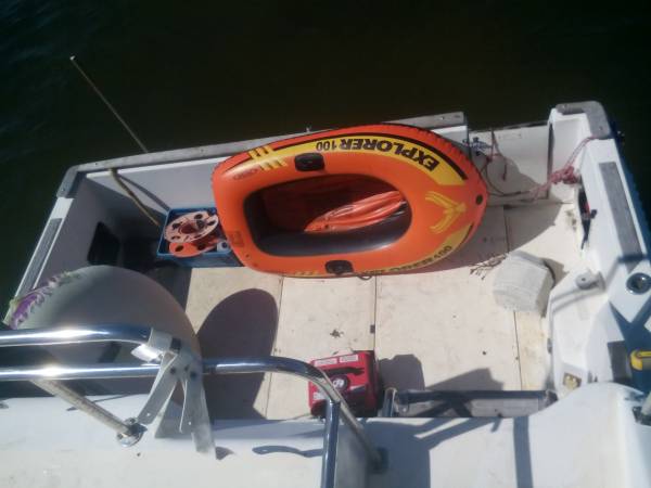 Searay 1986 Stern view