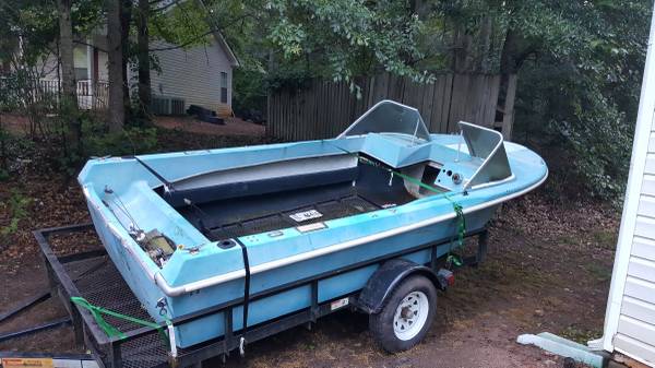 free blue boat hull