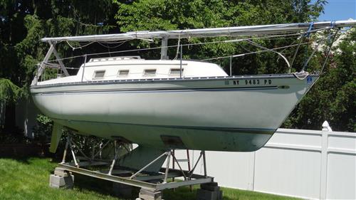 1981 hunter 25 sailboat