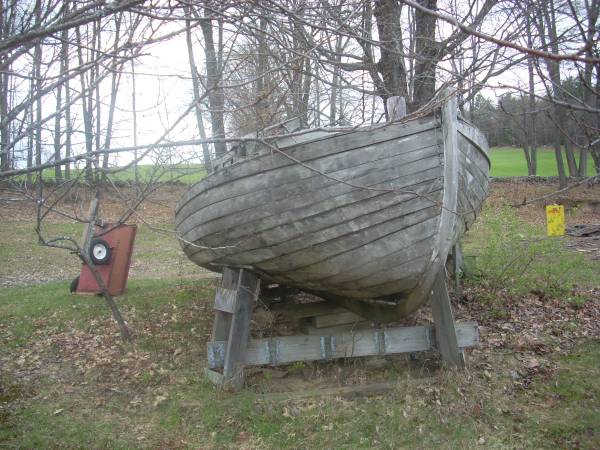 Mahogany wood boat free to a good home
