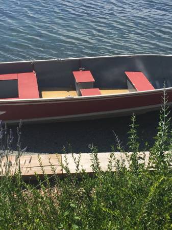Lund 14 ft fishing boat