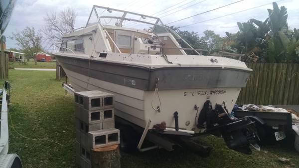1974 Mackinac stern with IO drive