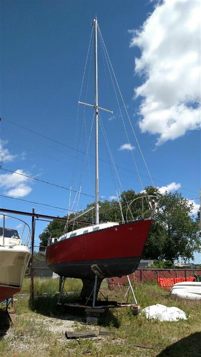 1975 Hunter 30’ Sailboat