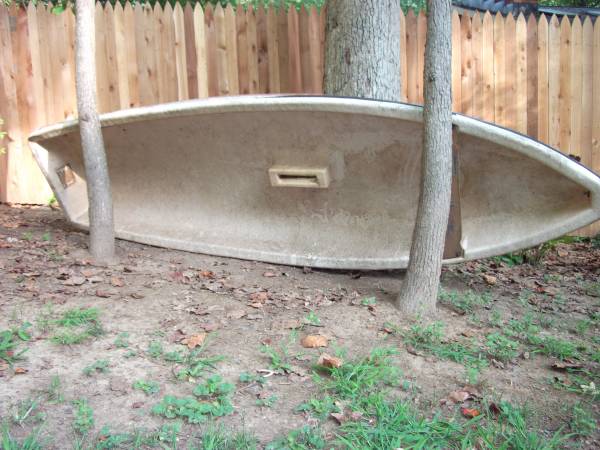 Free sailboat hull