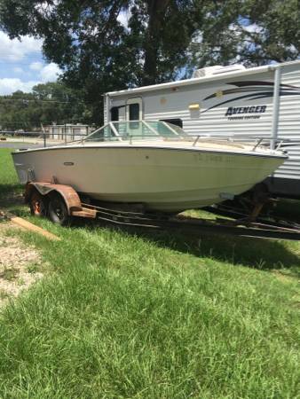 1972 Sea Ray Boat