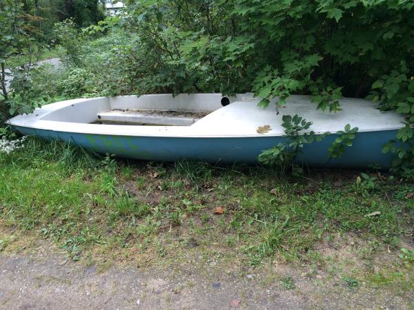 Free little sailboat