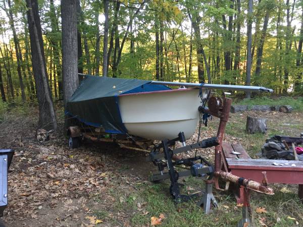 14 ft sailboat and Trailer