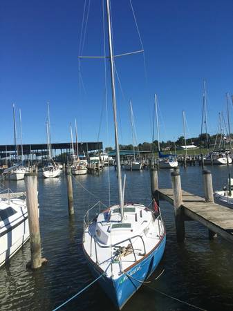 23 Carl Alberg Designed Sloop
