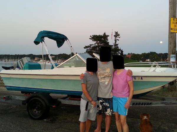 18 ft Bowrider Boat