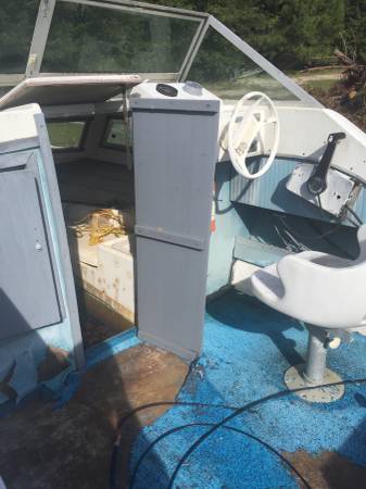 Grady White cockpit and stearing