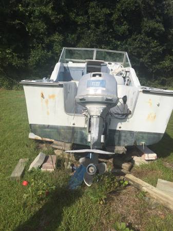 Grady White Stern and Motor