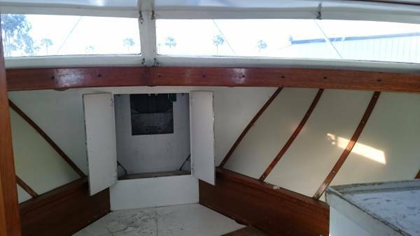 38 Chris Craft Forcabin