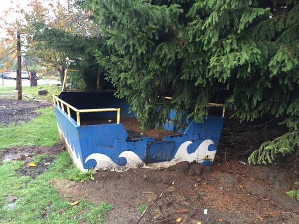 Steel boat needs grinding and paint