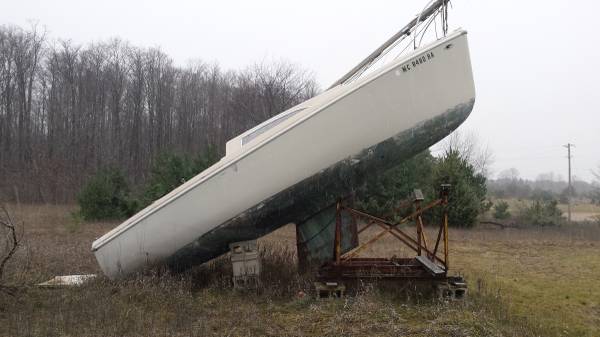 22 American Sailboat