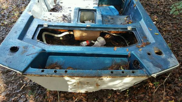 blue boat hull 15 foot
