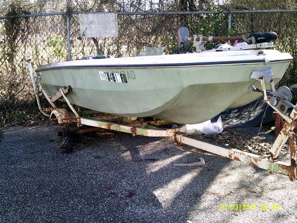 project 14 Glastron 1971