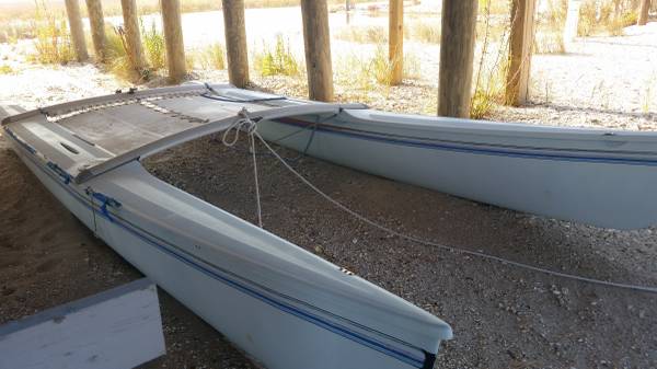 18 hobie with trampoline