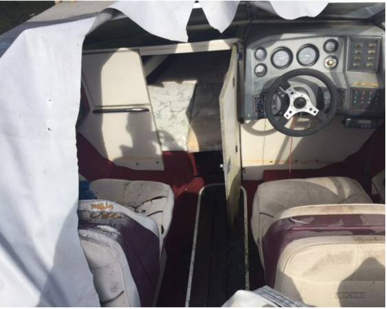 20 Maxim interior