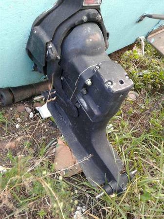 30 ft wellcraft lower unti