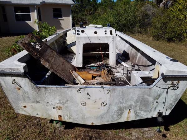 boat needs work on trailer
