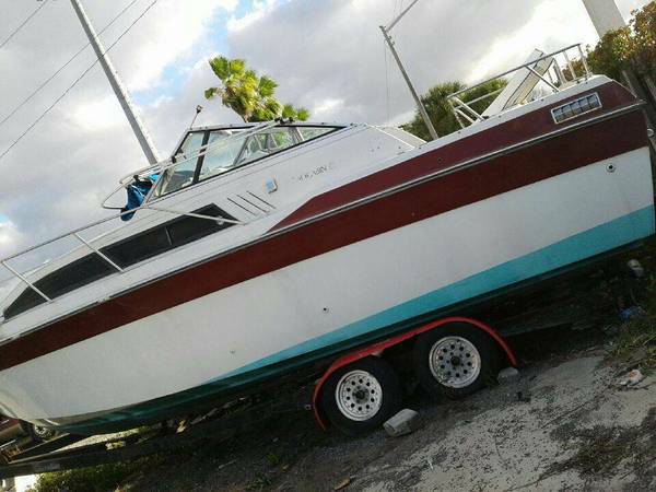 30 Welcraft 260 Aft Cabin