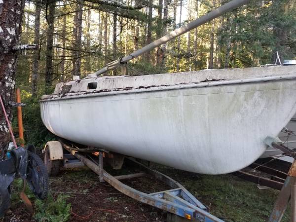 20ft sailoat on trailer