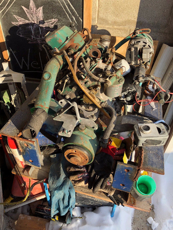 27 Catalina Engine